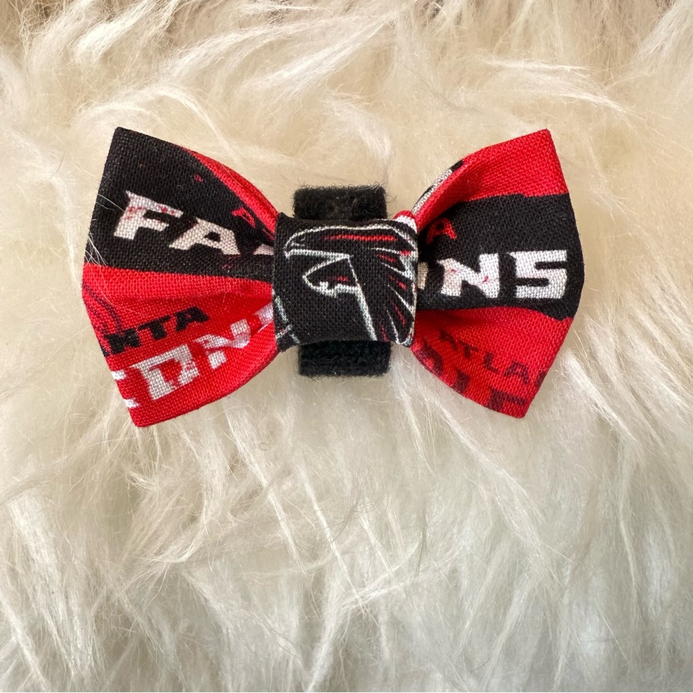 Falcons Pet Bow Tie